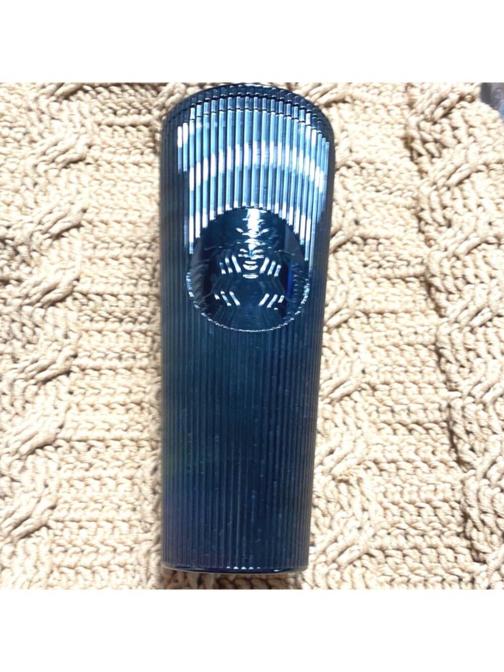 Starbucks 2024 Black Pleated 24 Oz Tumbler With Siren Logo - Limited Edition